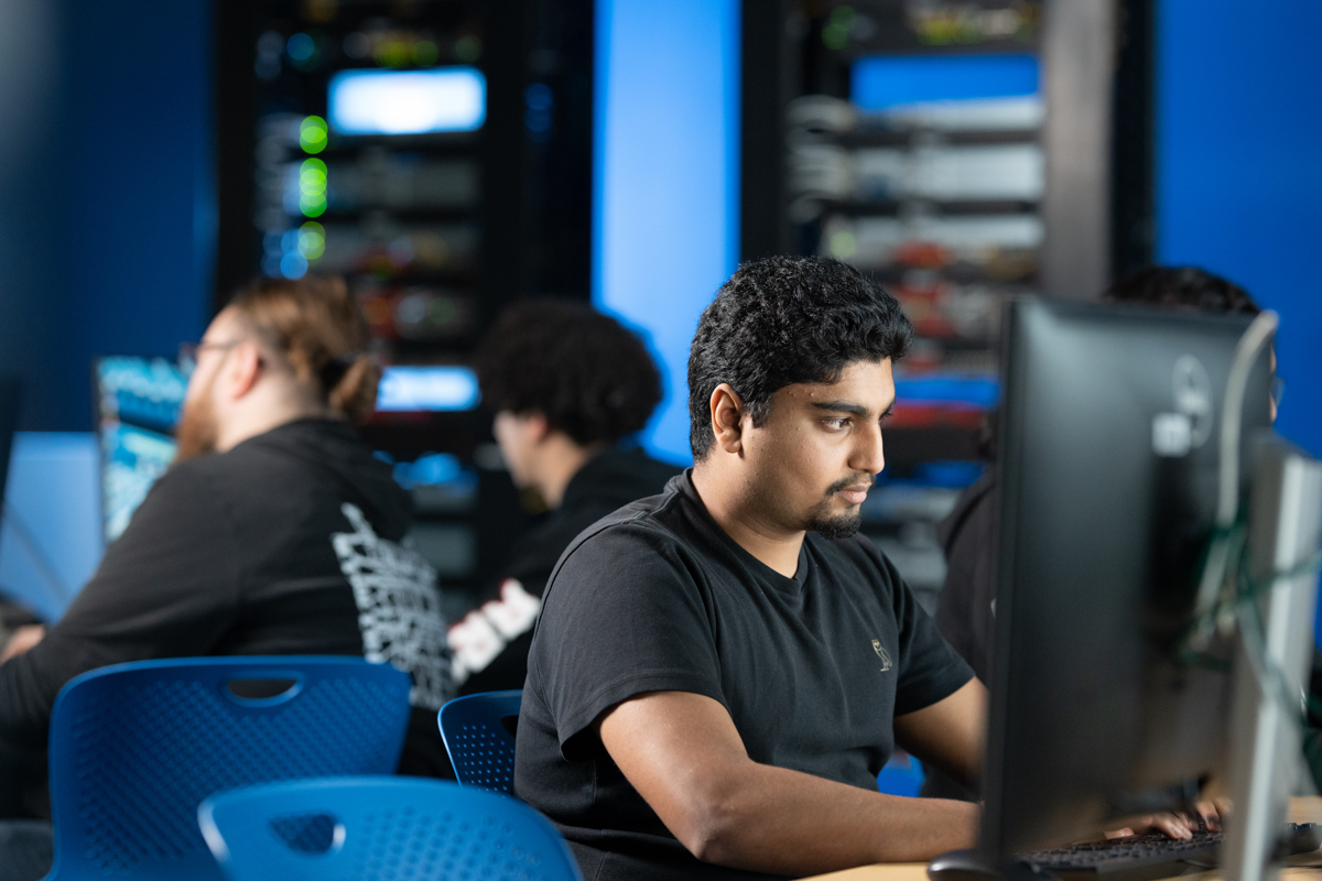 academics image showing computer, laboratory, north campus, smiling, student, table at software and informatics research centre