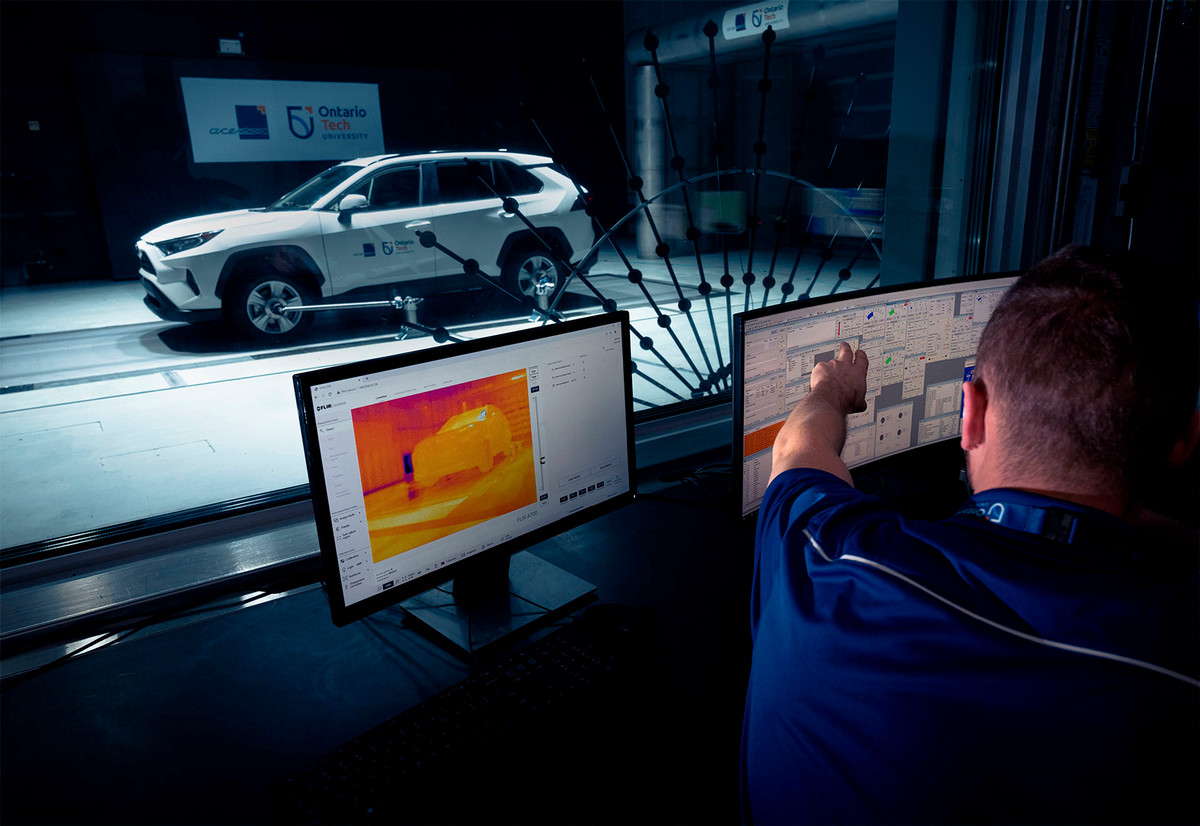 academics image showing interior, lab, laboratory, North Campus, technology, vehicle, ACE, computer at automotive centre of excellence